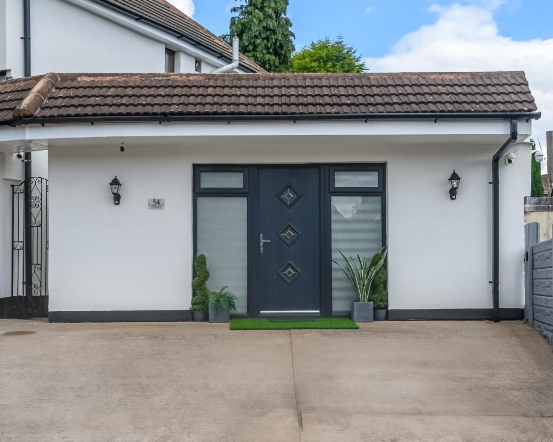 Luxury One Bedroom Guesthouse M6, Junction 10 Walsall Willenhall Esterno foto